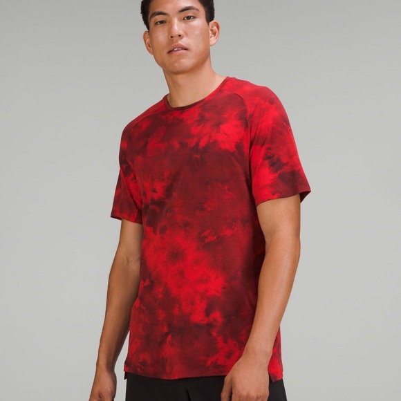 Lululemon men’s top - Picture 1 of 2